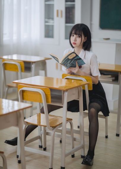 觐天宝匣_BD英语免费在线观看