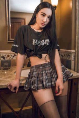 夫妇一起去精油按摩隔着窗帘_高清全集免费播放