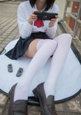 诱惑我的邻家姐姐_4K神马在线观看